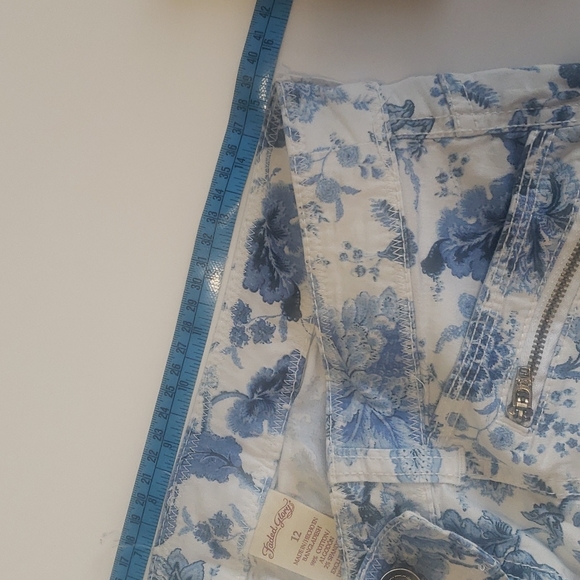 Capri - Picture 5 of 6